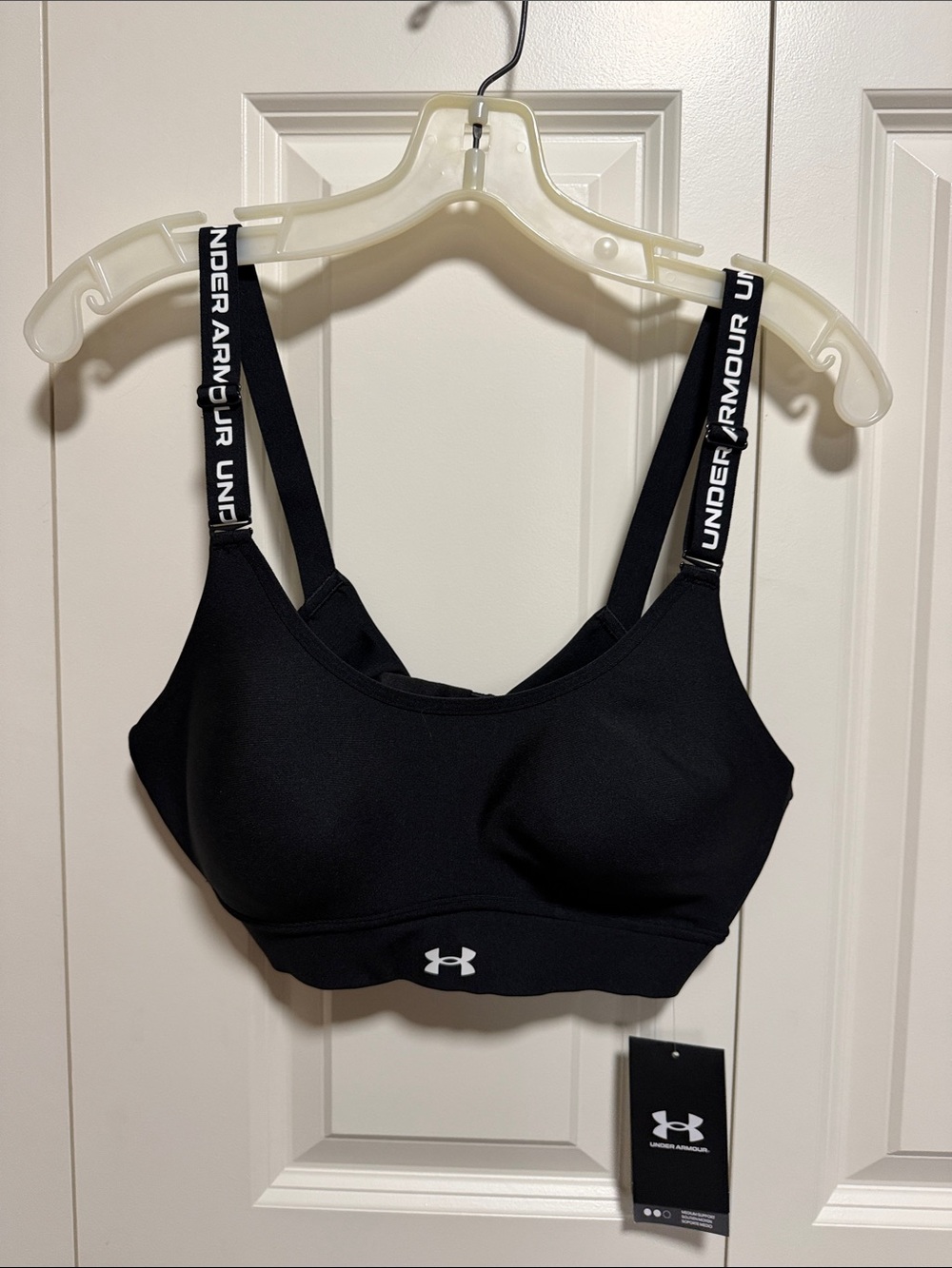 Under Armour Black Medium Support Sports Bra NWT!